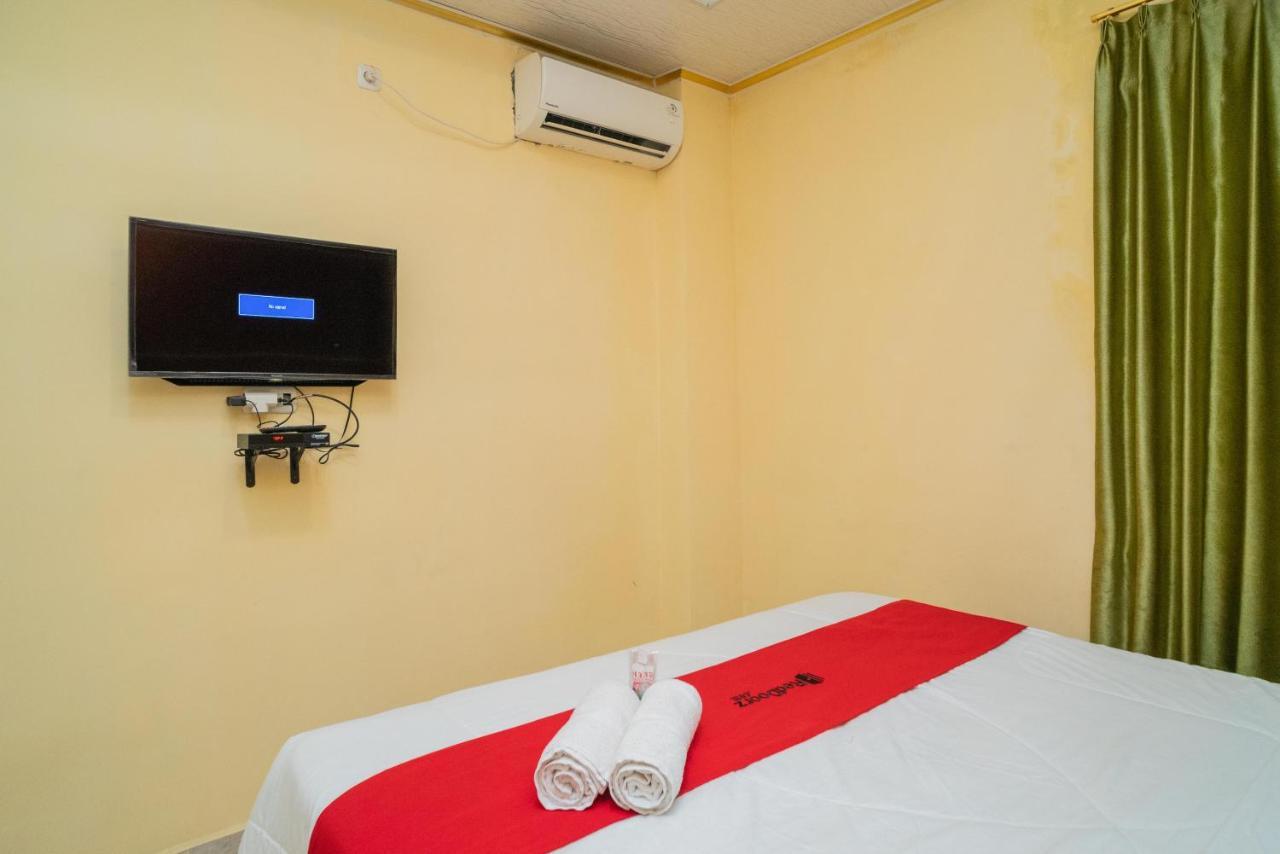 Reddoorz Plus Syariah Near Pasar Turi Surabaya Ngoại thất bức ảnh