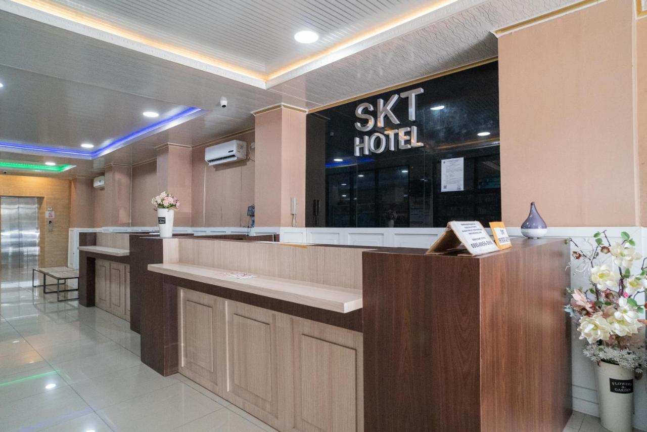Reddoorz Plus Syariah Near Pasar Turi Surabaya Ngoại thất bức ảnh